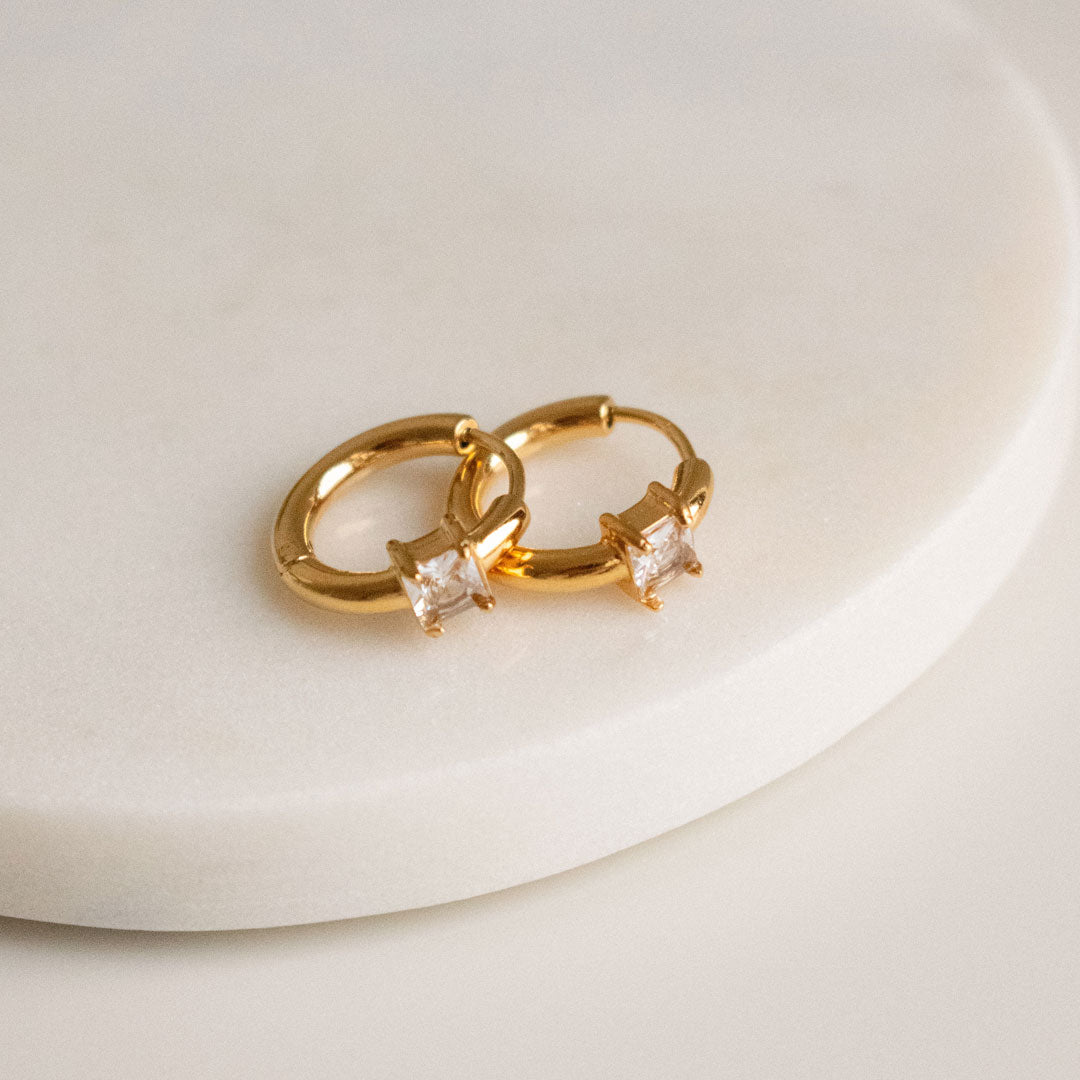 Gold-plated Minimalistic Crystal Huggies