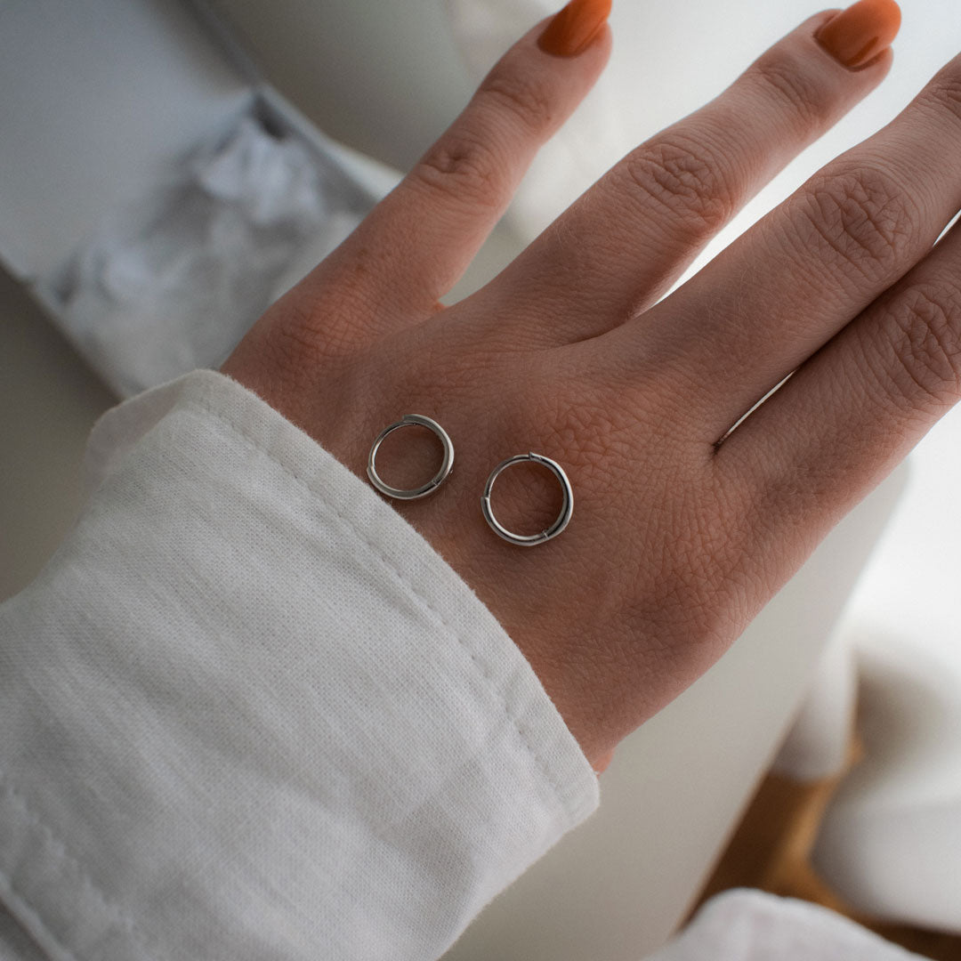 Small Sleeper Hoops