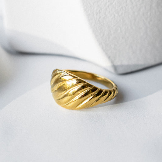 Croissant Ring