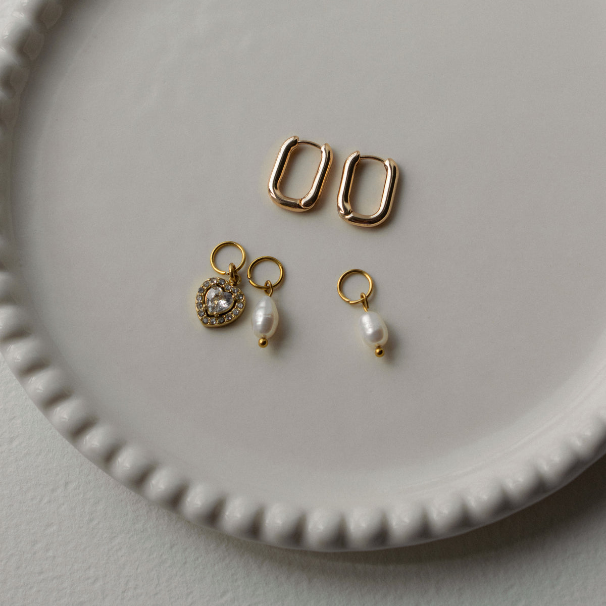 Linda - Asymmetric Heart Pearl Earrings