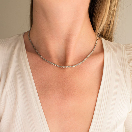 Twisted Chain Necklace