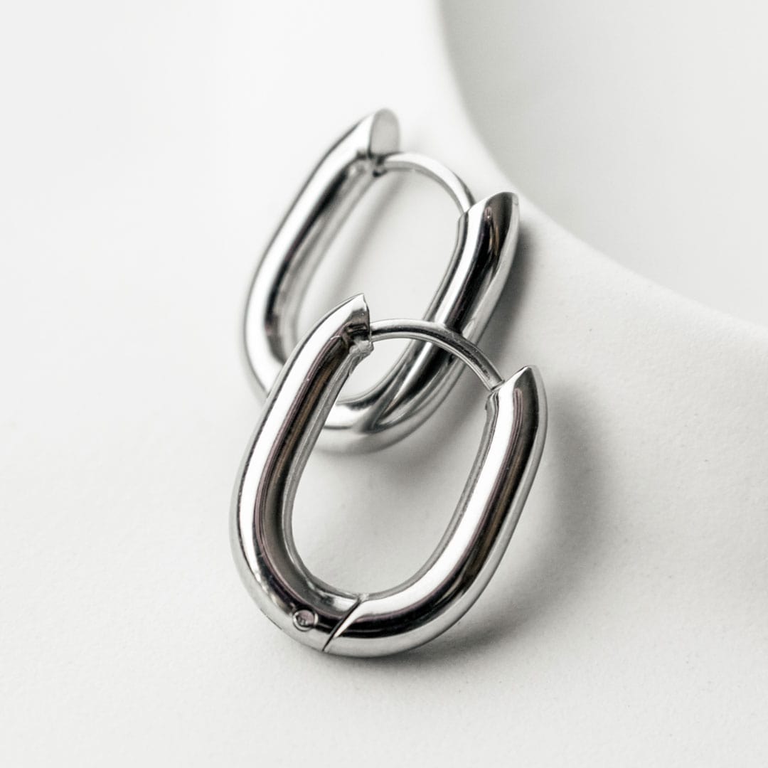 Small U-shaped Hoops