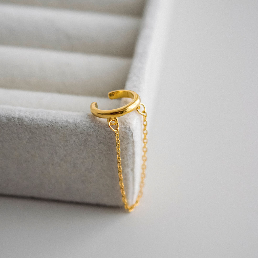 No-Piercing Ear Cuff with Chain