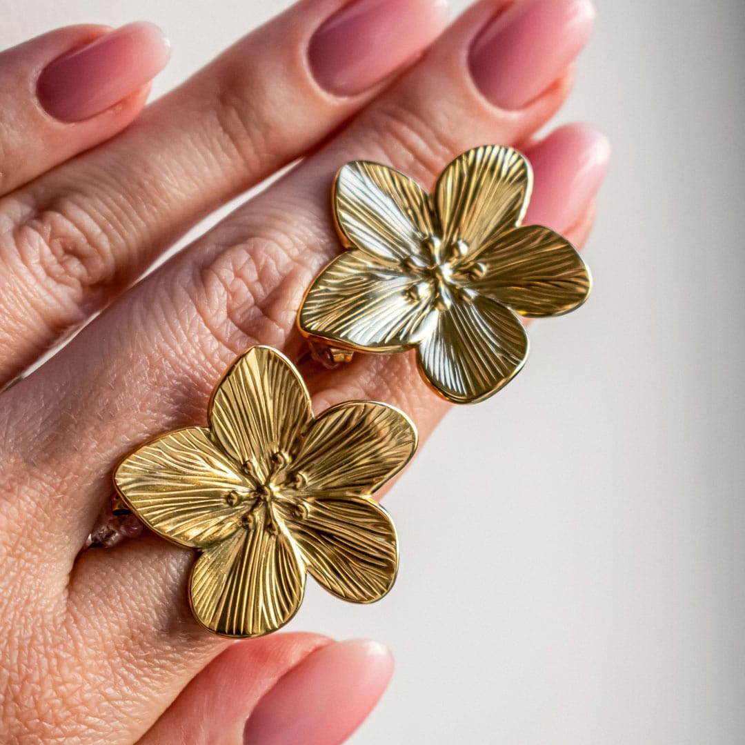 Chunky Flower Studs