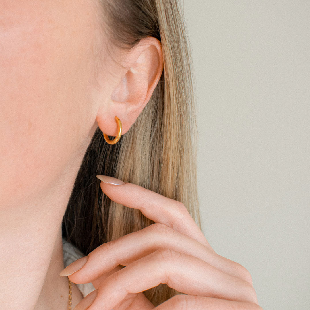 Минималистичные серьги-кольца