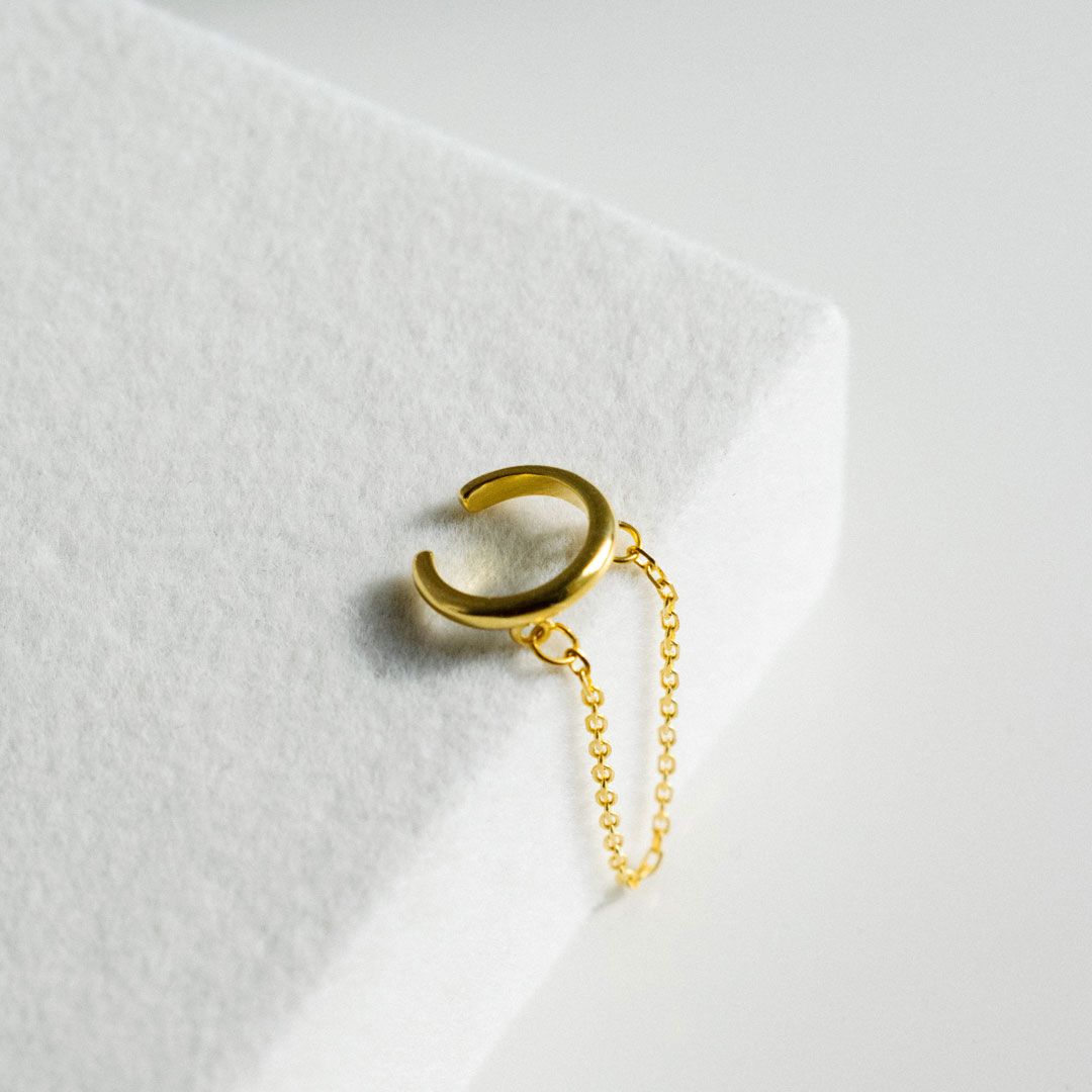 No-Piercing Ear Cuff with Chain