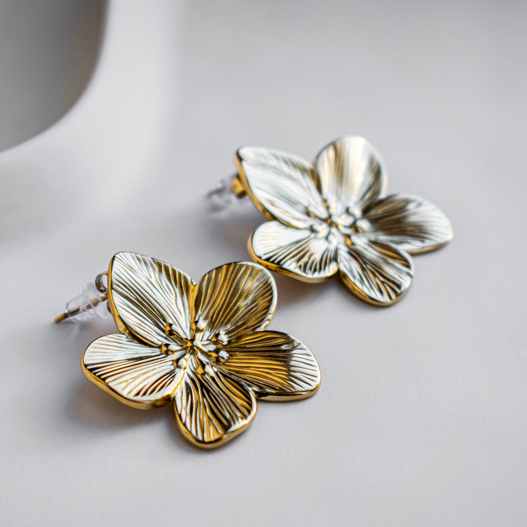 Chunky Flower Studs