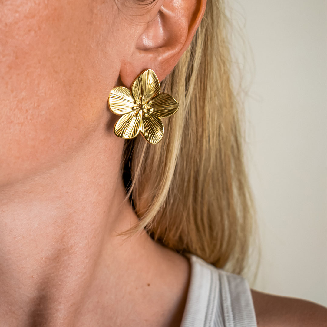 Chunky Flower Studs