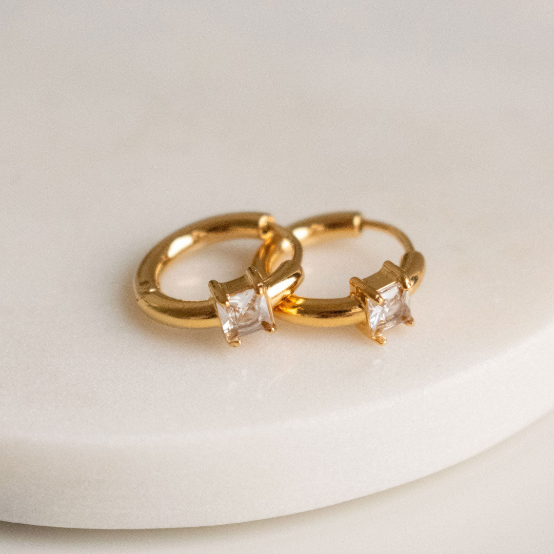 Gold-plated Minimalistic Crystal Huggies