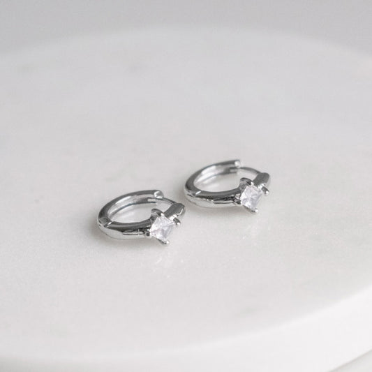 Minimalistic Crystal Huggies