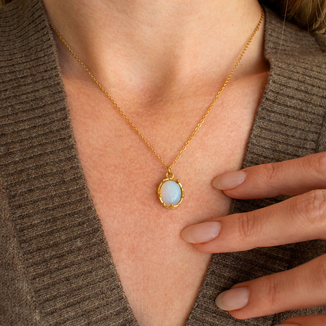 Iridescent Glow Necklace