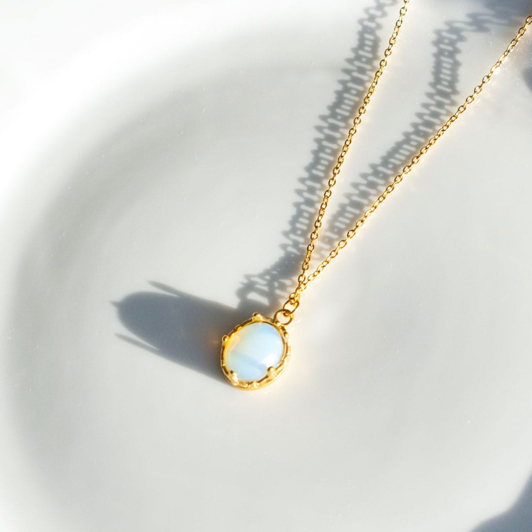 Iridescent Glow Necklace