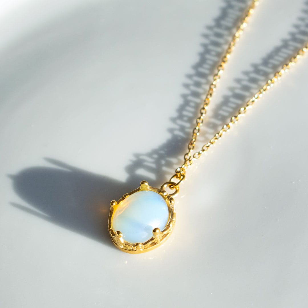 Iridescent Glow Necklace