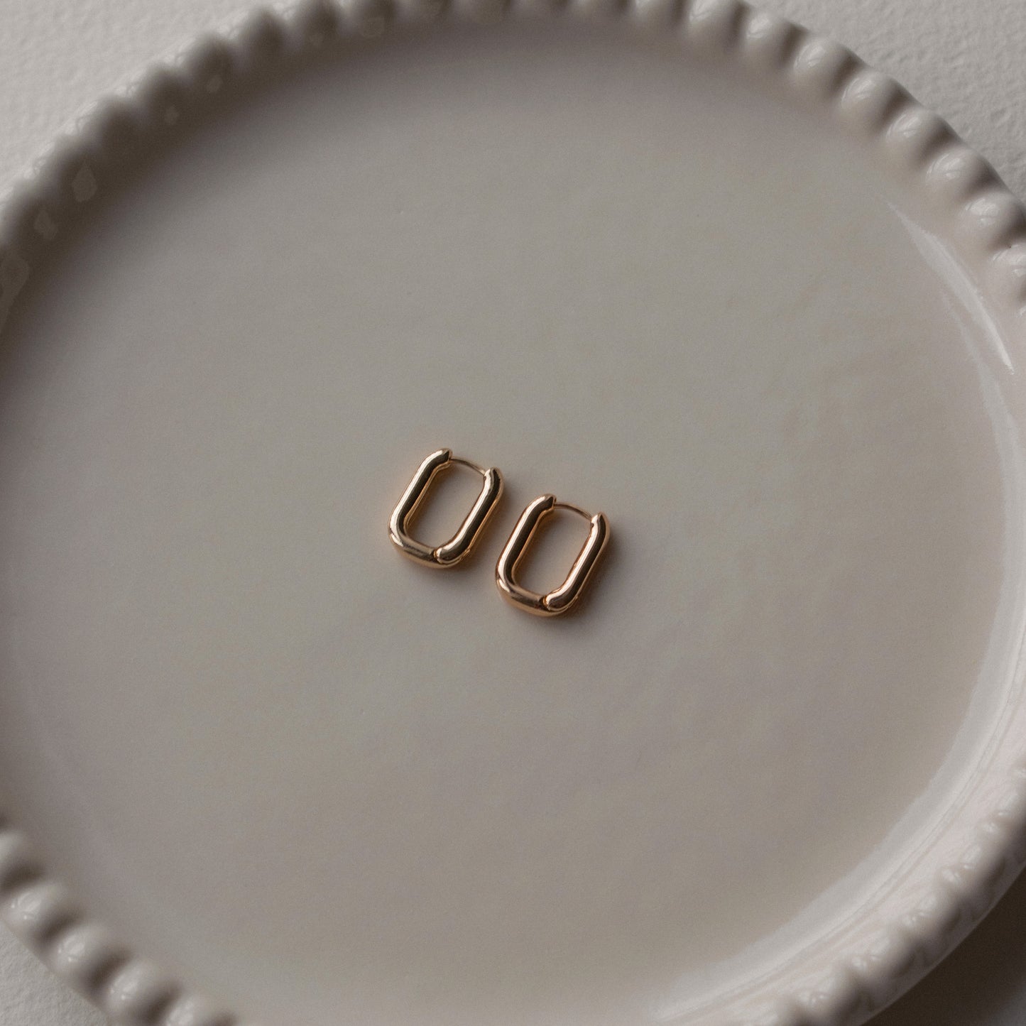 Small U-shaped Hoops