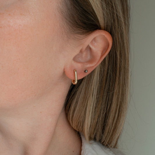 U-shaped Hoops