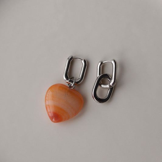 Hämarik - Asymmetric Orange Heart Earrings