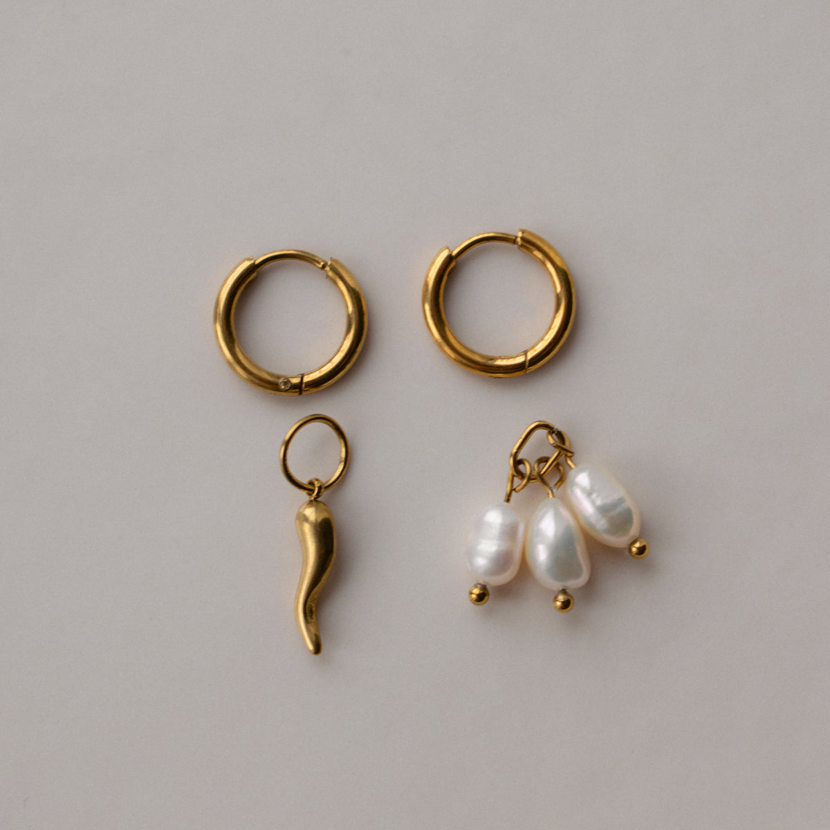 Aare - Golden Pepper & Pearls Hoops