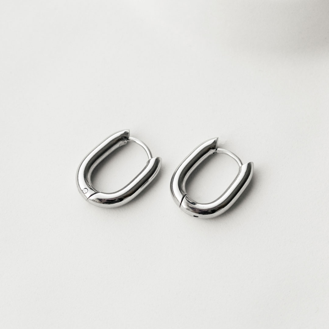 Small U-shaped Hoops