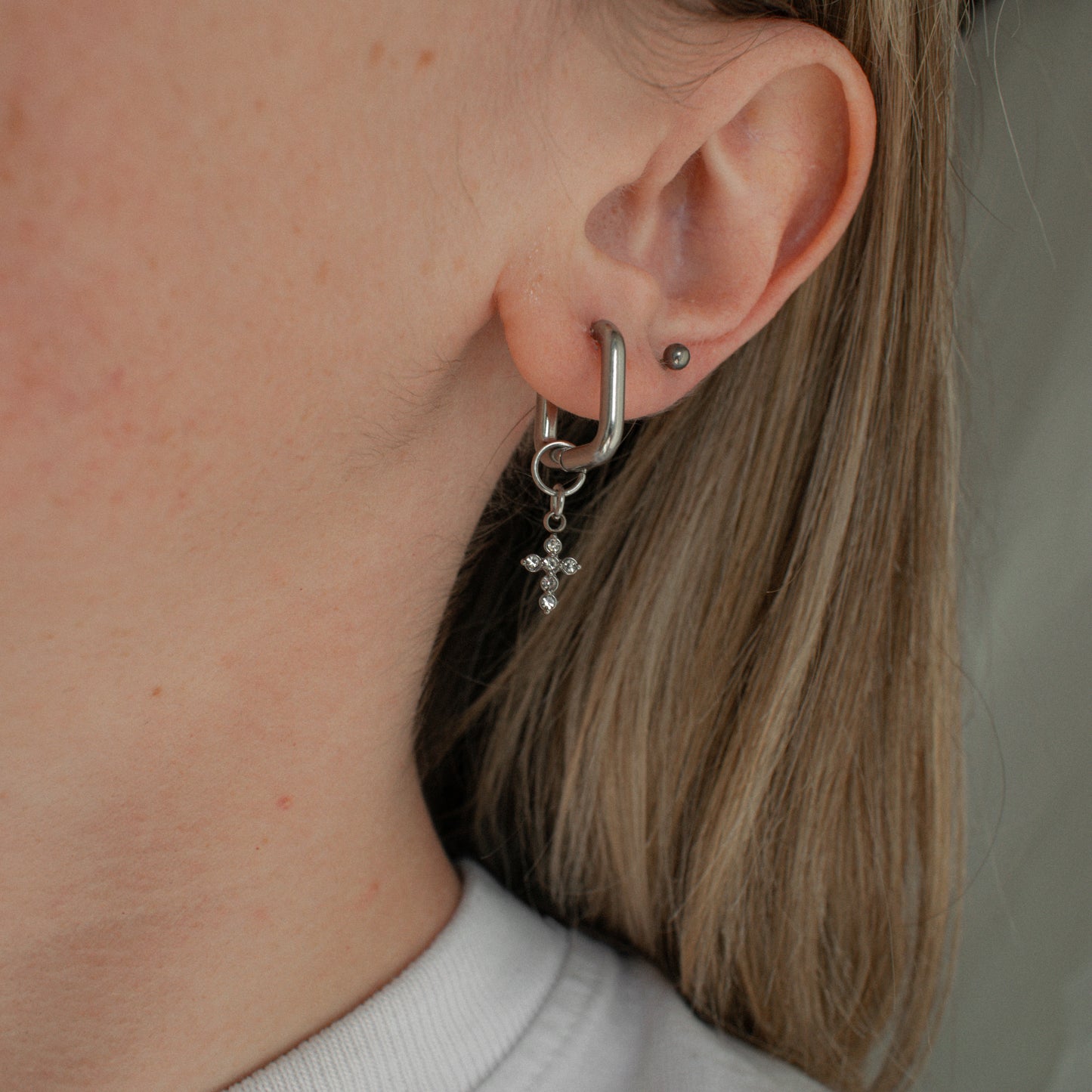 Cross Rectangular Hoops
