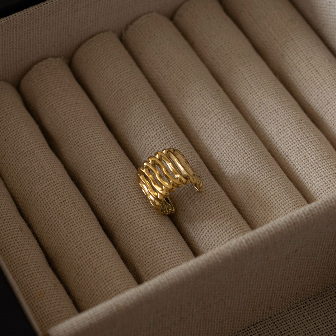 Organic Wavy Ear Cuff - Gold-Plated Stainless Steel