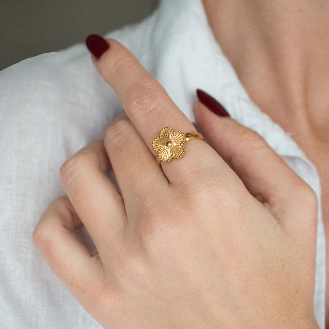 Adjustable Clover Ring