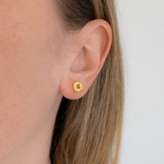 Knot Stud Earrings – 7mm Gold-Plated Sterling Silver