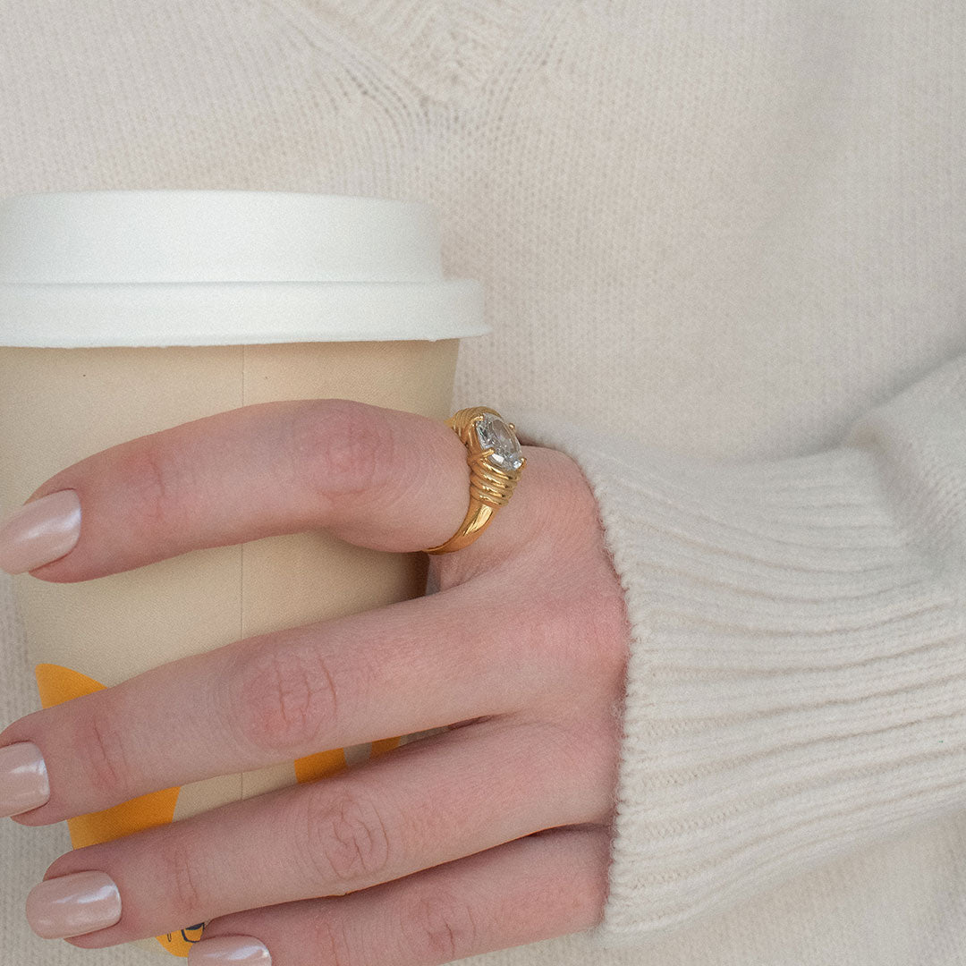 Vintage Ribbed Cubic Zirconia Ring