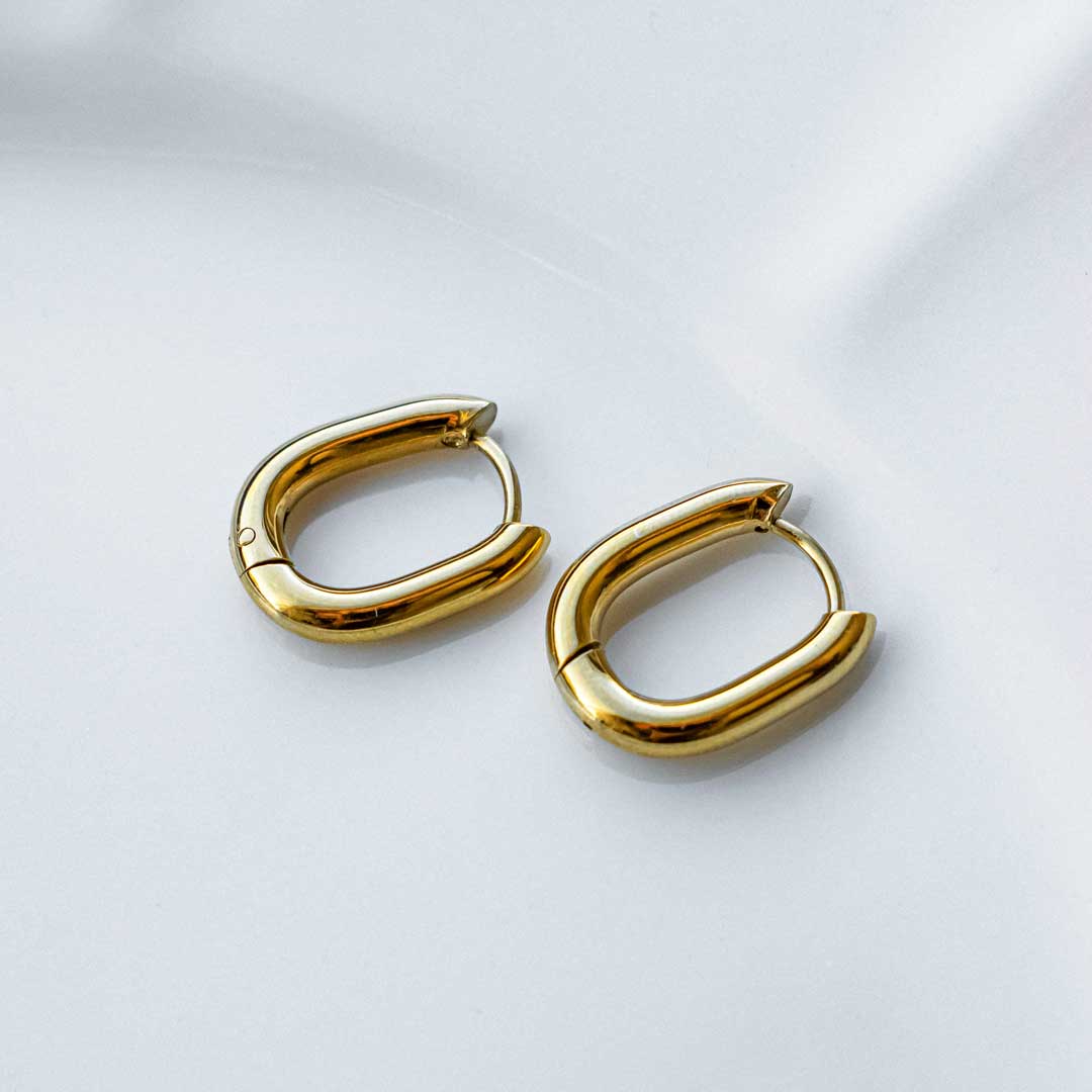 Small U-shaped Hoops