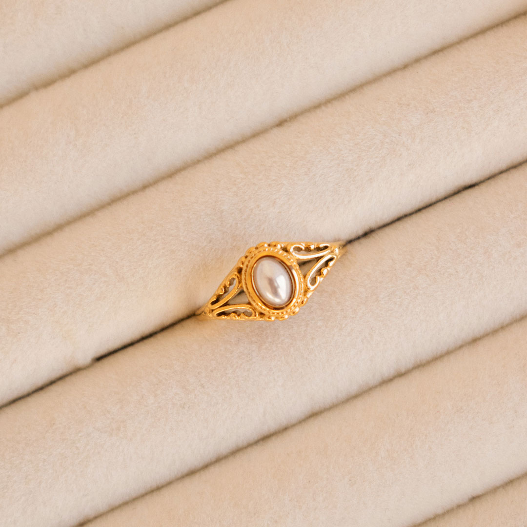 Vintage Pearl Ring