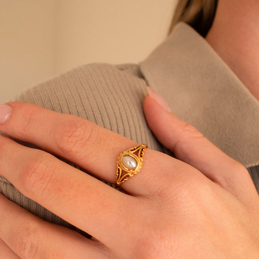 Vintage Pearl Ring